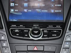2013款 3.0L 自动 尊享版四驱 7座 欧IV