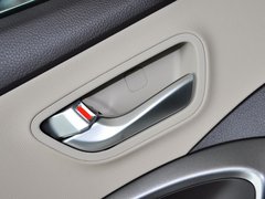 2013款 3.0L 自动 尊享版四驱 7座 欧IV