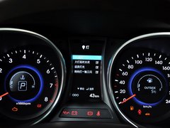 2013款 3.0L 自动 尊享版四驱 7座 欧IV