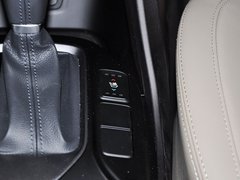 2013款 3.0L 自动 尊享版四驱 7座 欧IV