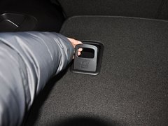 2013款 3.0L 自动 尊享版四驱 7座 欧IV