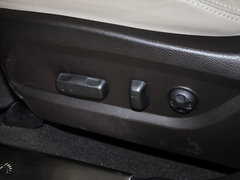 2013款 3.0L 自动 尊享版四驱 7座 欧IV