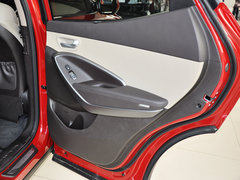 2013款 3.0L 自动 尊享版四驱 7座 欧IV