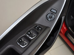 2013款 3.0L 自动 尊享版四驱 7座 欧IV