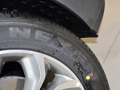 2013款 3.0L 自动 尊享版四驱 7座 欧IV