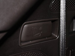 2013款 3.0L 自动 尊享版四驱 7座 欧IV