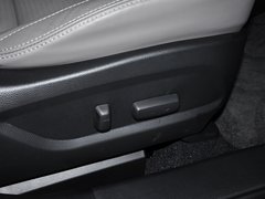 2013款 3.0L 自动 旗舰版四驱 7座 欧IV