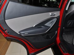 2013款 3.0L 自动 旗舰版四驱 7座 欧IV