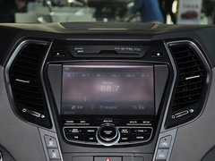2013款 3.0L 自动 旗舰版四驱 7座 欧IV