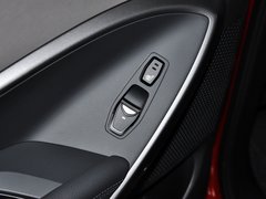 2013款 3.0L 自动 旗舰版四驱 7座 欧IV