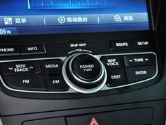 2013款 3.0L 自动 旗舰版四驱 7座 欧IV