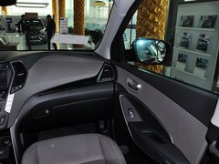 2013款 3.0L 自动 旗舰版四驱 7座 欧IV