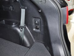 2013款 3.0L 自动 旗舰版四驱 7座 欧IV