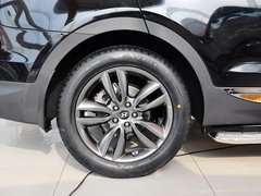 2013款 3.0L 自动 旗舰版四驱 7座 欧IV