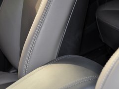 2013款 3.0L 自动 旗舰版四驱 7座 欧IV