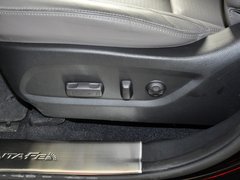 2013款 3.0L 自动 旗舰版四驱 7座 欧IV