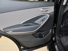 2013款 3.0L 自动 旗舰版四驱 7座 欧IV