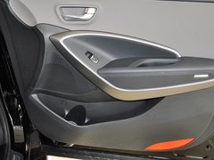 2013款 3.0L 自动 旗舰版四驱 7座 欧IV