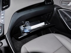 2013款 3.0L 自动 旗舰版四驱 7座 欧IV