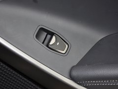 2013款 3.0L 自动 旗舰版四驱 7座 欧IV