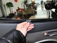 2013款 3.0L 自动 旗舰版四驱 7座 欧IV
