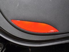 2013款 3.0L 自动 旗舰版四驱 7座 欧IV