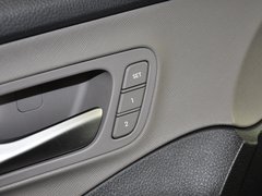 2013款 3.0L 自动 旗舰版四驱 7座 欧IV