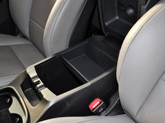 2013款 3.0L 自动 旗舰版四驱 7座 欧IV
