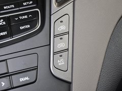 2013款 3.0L 自动 旗舰版四驱 7座 欧IV