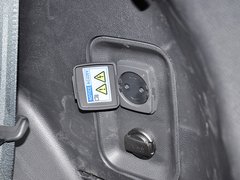 2013款 3.0L 自动 旗舰版四驱 7座 欧IV