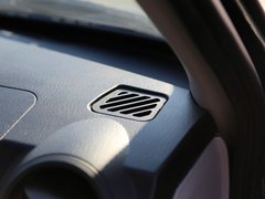2010款 2.2L 手动 汽油豪华型短货箱