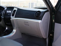 2010款 2.2L 手动 汽油豪华型短货箱
