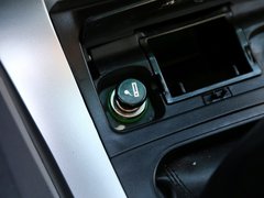 2010款 2.2L 手动 汽油豪华型短货箱