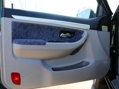 2010款 2.2L 手动 汽油豪华型短货箱