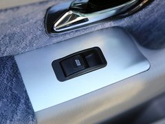 2010款 2.2L 手动 汽油豪华型短货箱