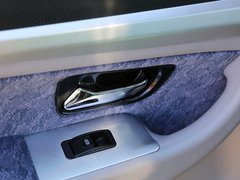 2010款 2.2L 手动 汽油豪华型短货箱