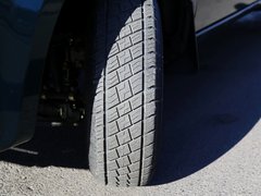 2010款 2.2L 手动 汽油豪华型短货箱