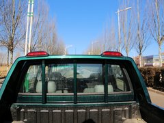 2010款 2.2L 手动 汽油豪华型短货箱