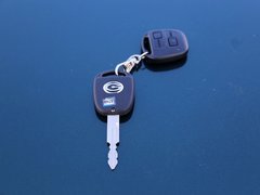 2010款 2.2L 手动 汽油豪华型短货箱