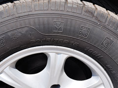 2010款 2.2T 手动 莱动柴油标准型短货箱
