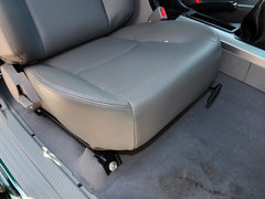 2010款 2.2T 手动 莱动柴油标准型短货箱