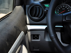 2010款 2.2T 手动 莱动柴油标准型短货箱