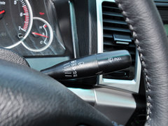 2010款 2.2T 手动 莱动柴油标准型短货箱