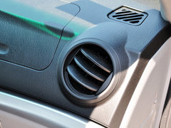 2010款 2.2T 手动 莱动柴油标准型短货箱