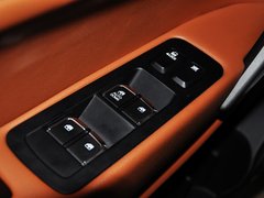 2013款 2.0L 手动 尊贵版