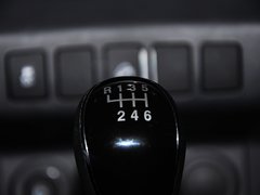 2013款 2.0L 手动 尊贵版