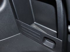 2013款 2.0L 手动 尊贵版