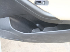 2013款 1.6L 自动 舒适型