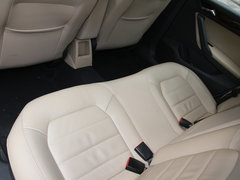 2013款 1.6L 自动 舒适型