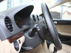 2013款 1.6L 自动 舒适型